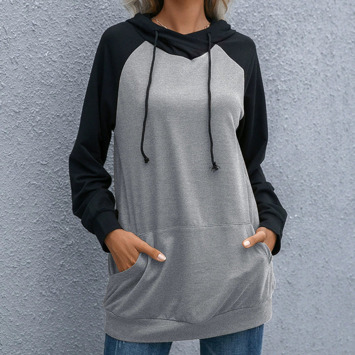 Stilla | Hoodie Løs pasform Blødt strikmateriale Raglanærmer Hætte med snor