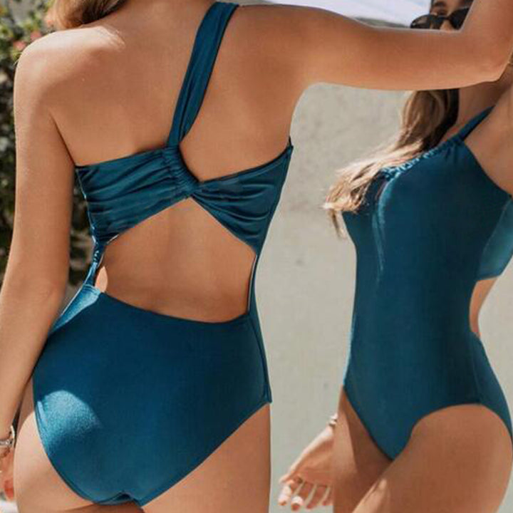 Dame 一delig badedragt med asymmetrisk stroppedesign og skinnende effekt Stilla