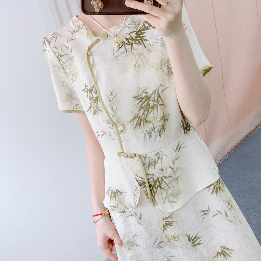 Dame Midi-kjole med elegant taljesnit og blomsterdesign Stilla