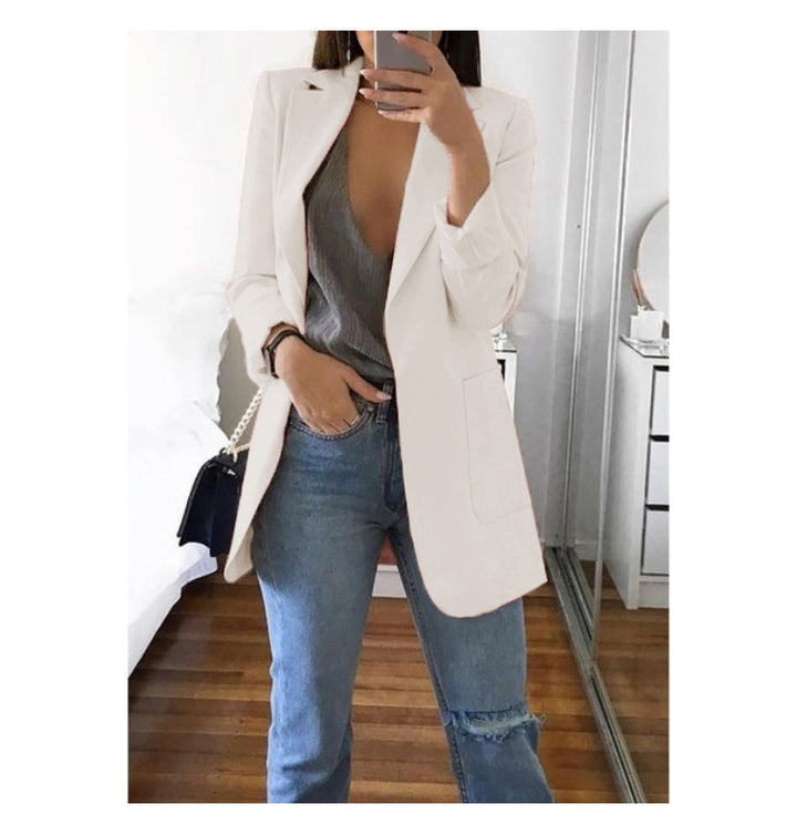 Dame elegant blazer med tætsiddende snit og praktiske lommer Skovae