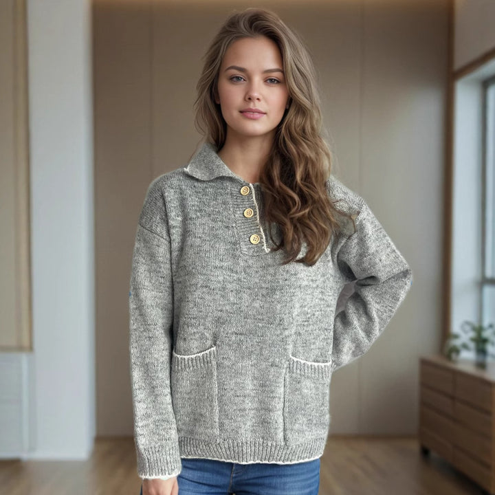 Kvinders afslappede strikket sweater med knaplukning og påsynede lommer Stilla