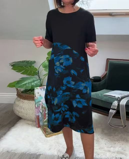 Damekjole med blomstret design Stilla