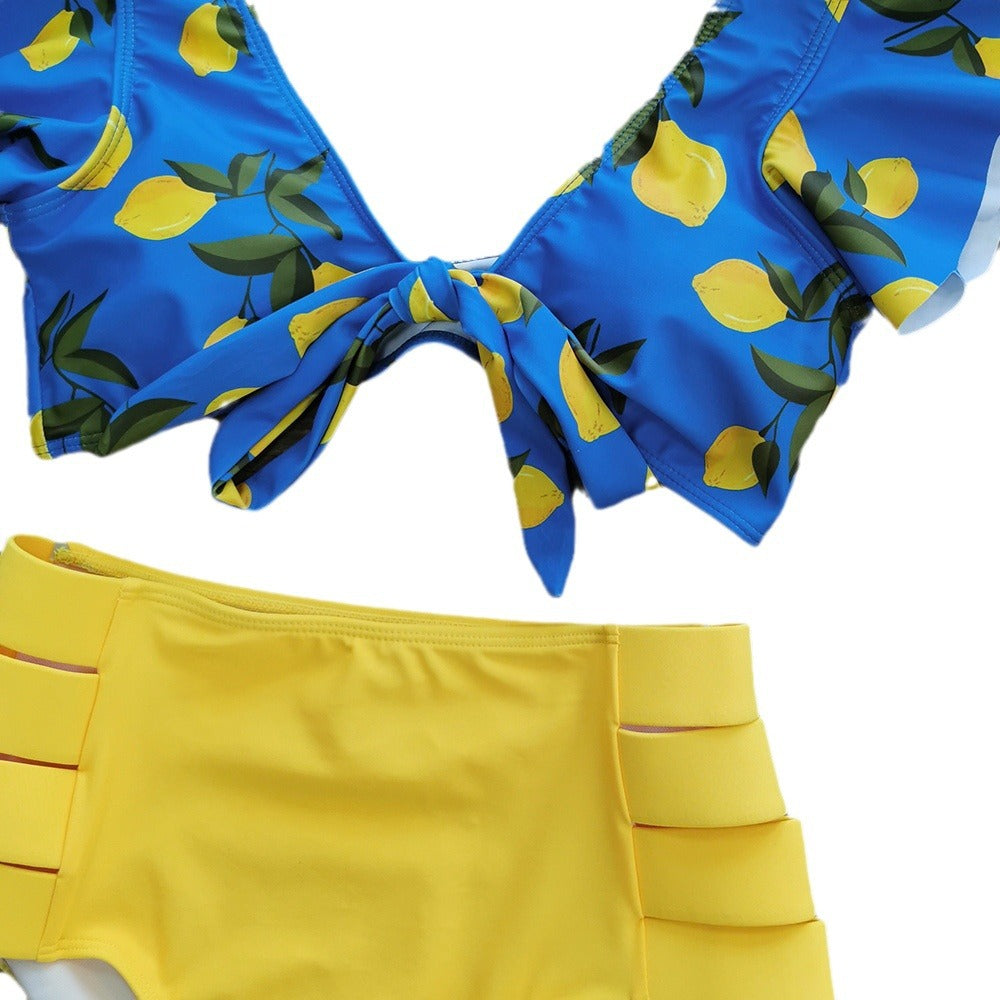 Dame bikini-sæt med voluminøse flæsedetaljer og fashionable cut-outs Stilla