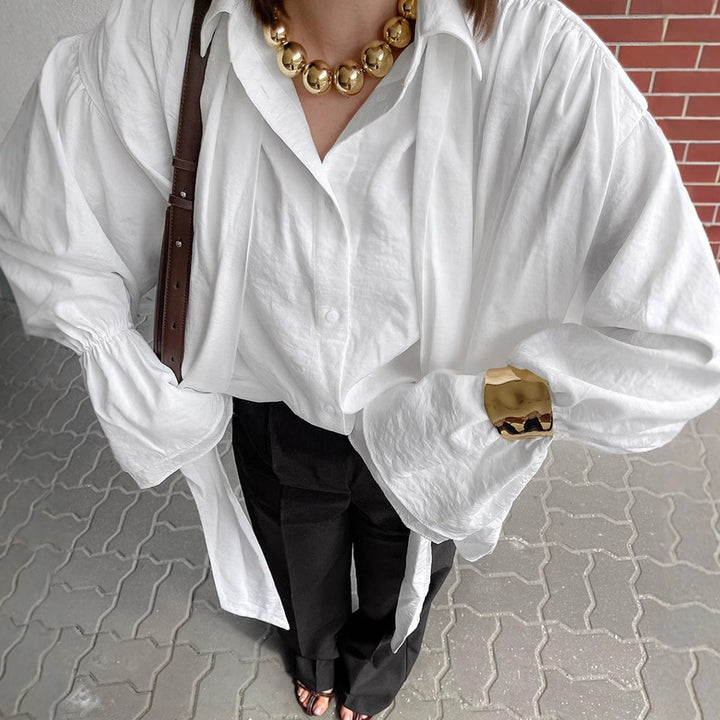 Dame Oversized Bluse med voluminøse ærmer og pænt binde bælte Stilla