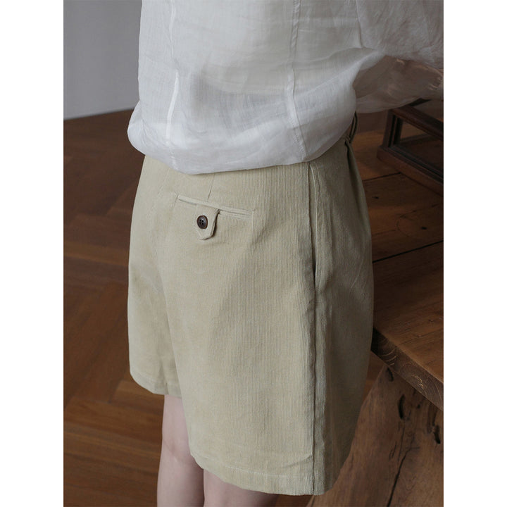 Dame løse shorts med elegant taljebælte og moderne plisser Stilla