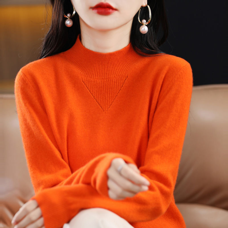 Damernes fine sweater med høj krave og elegante detaljer Stilla