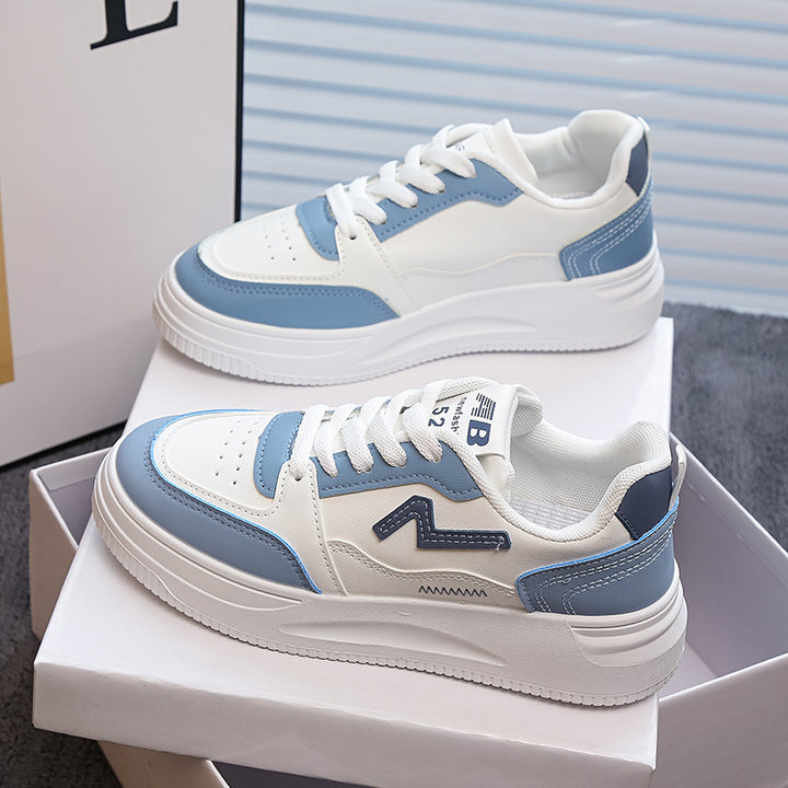 Dame komfortable sneakers i fashionable layering-design med tyk sål Stilla