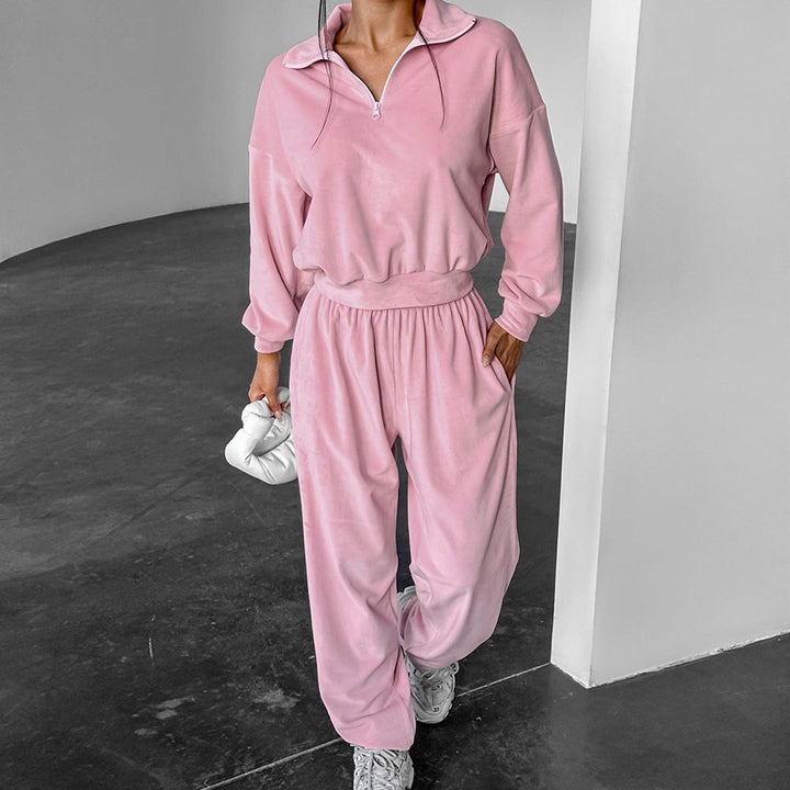 Dame sæt bestående af afslappet velours sweatshirt og behagelige joggingbukser Stilla