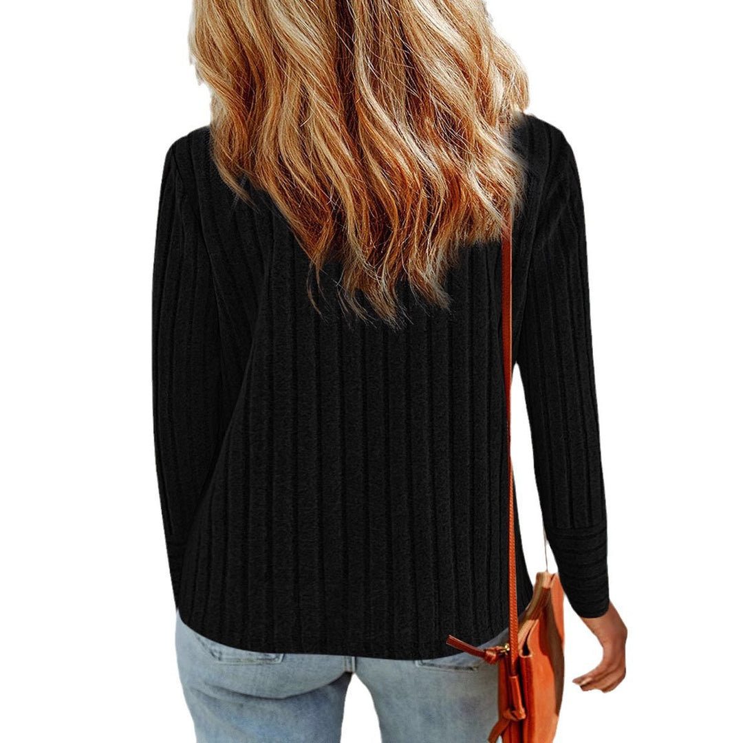 Dame ribstrikpullover med knapdetalje Stilla