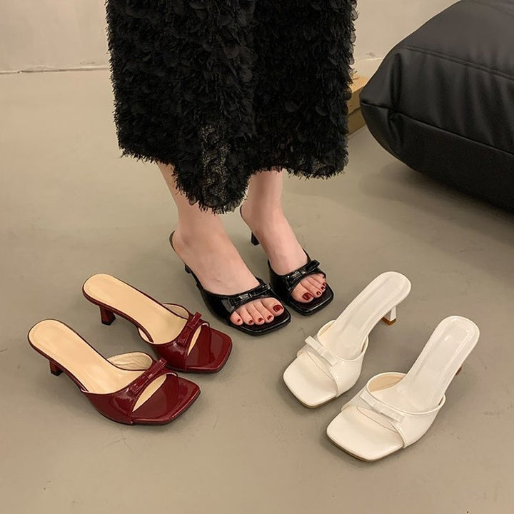 Dame Slingback-sandaler med elegant remdesign og komfortabel blokhæl Stilla