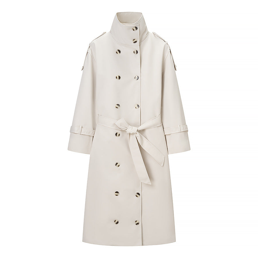 Kvinders elegante trenchcoat med brede revers og praktiske lommer Stilla