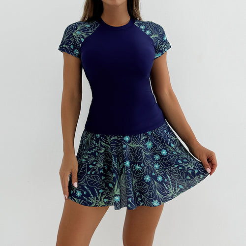 Dame Sporty Badedress med floralsk Skørt og tætsiddende Overdel Stilla