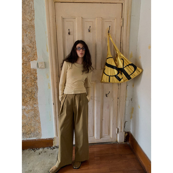 Dame afslappet longsleeve med dekorativt indpakningsdetalje Stilla