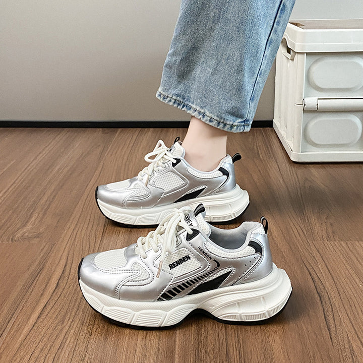 Dame Sneaker med åndbart mesh-overflade og stødabsorberende fodseng Stilla