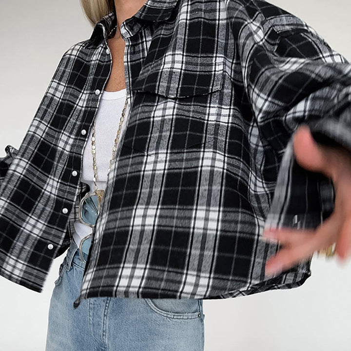 Dame mode ternet skjorte med oversized skæring Stilla
