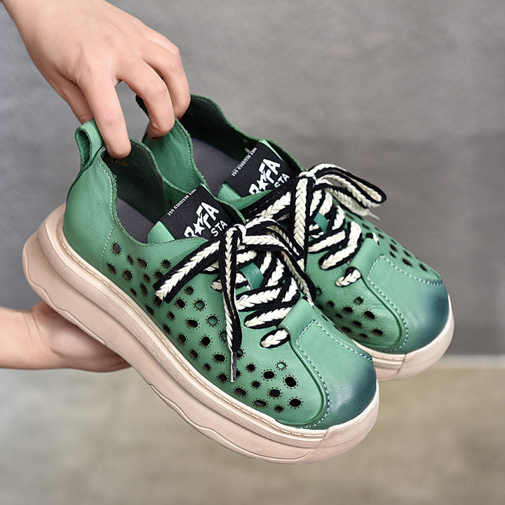 Dame Sneakers med perforeret overdel og en komfortabel platformssål Stilla