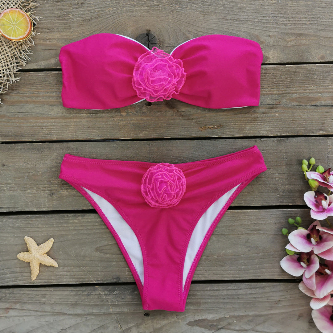 Dame Bikini-sæt med elegant bandeau-top og figursympatisk buks Stilla