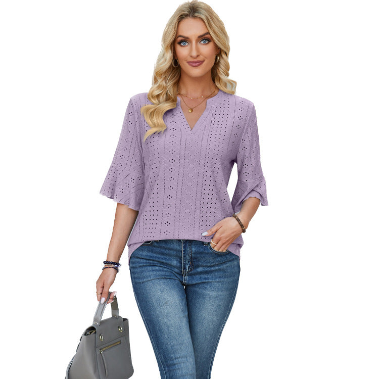 Damebluse med elegant hulsyning Stilla