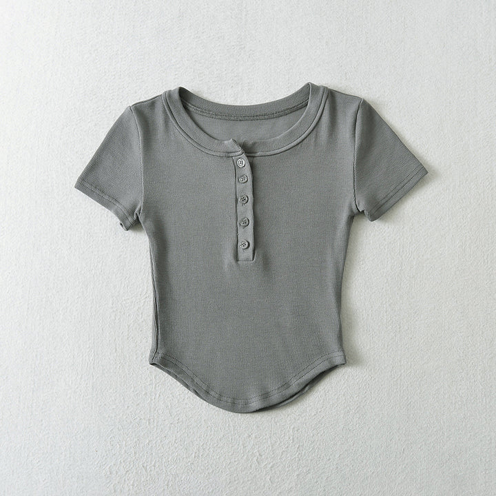 Dame kortærmet Henley-shirt med fine knapdetaljeringer og elastisk materiale Stilla