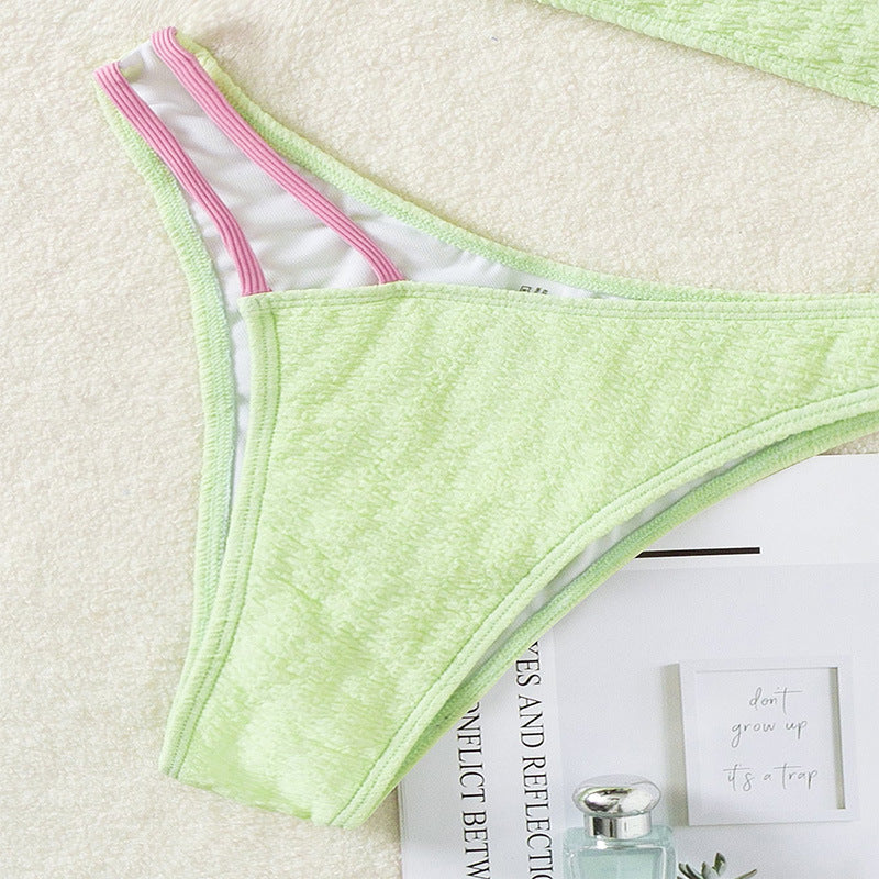 Dame bikini-sæt med legende vikledesign og elastiske detaljer Skovae
