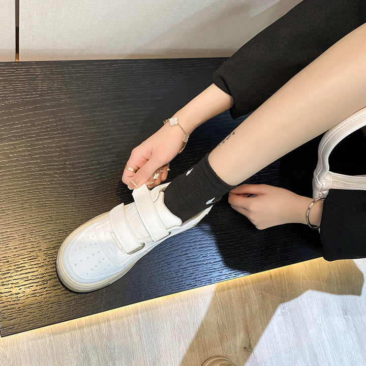 Dame Sneakers med justerbar Velcro og polstret sål Stilla