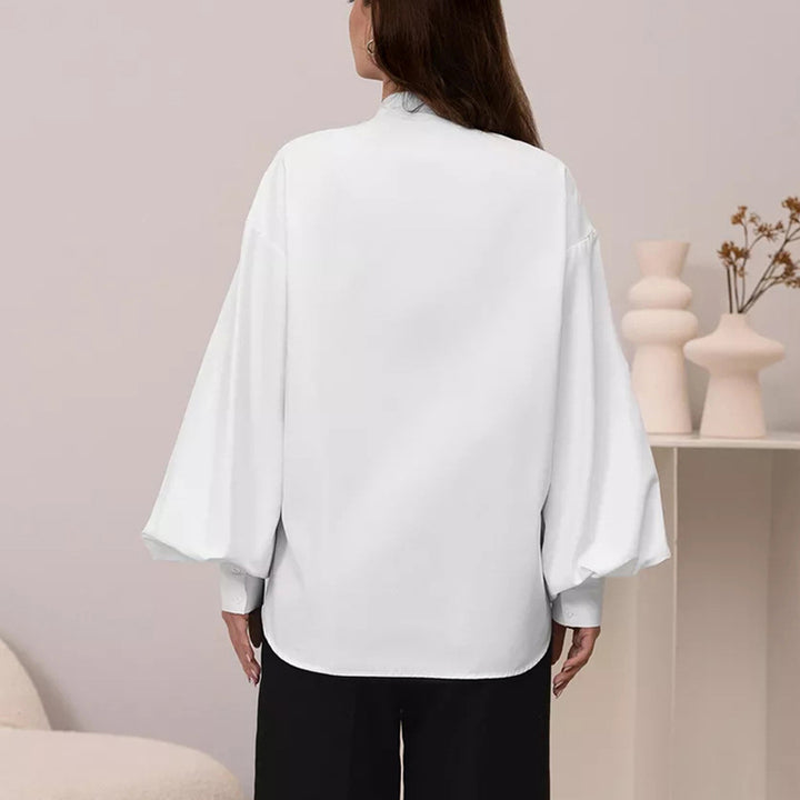 Dame Oversized Skjorte med voluminøse ærmer og moderne krave Stilla