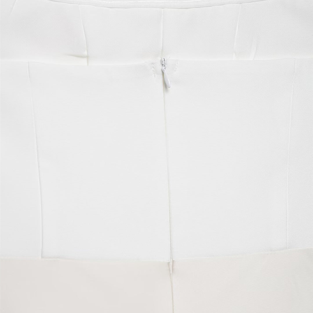 Dame lang satin aftenkjole med elegant drapering Skovae