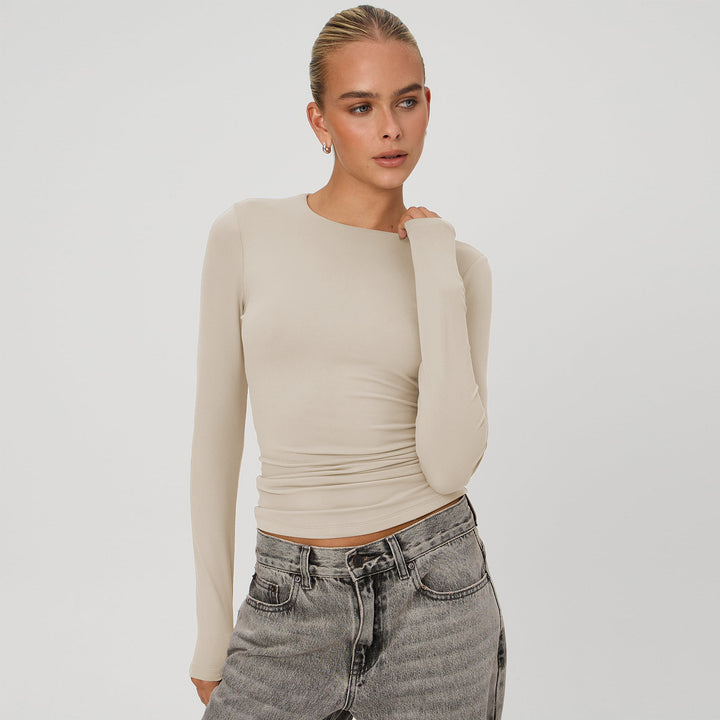 Dame longsleeve bodyshirt med figurskabende pasform og behagelig bærekomfort Stilla
