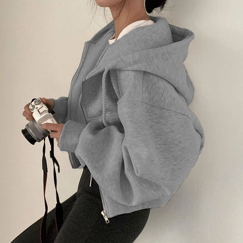 Kvindernes kortede hoodie med lynlås og afslappet stil