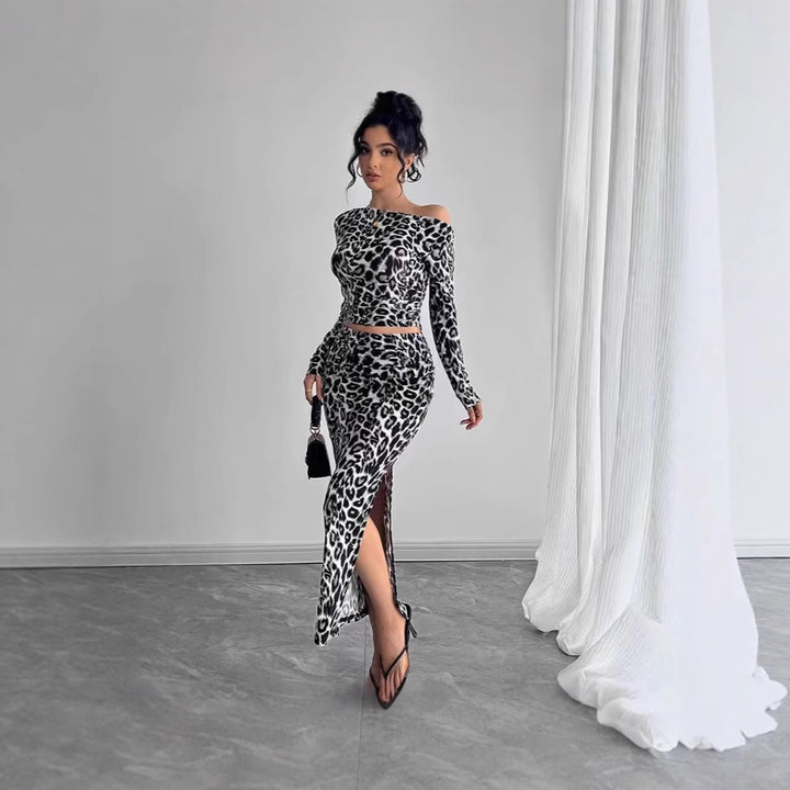 Dame Sportsligt Ensemble med asymmetrisk snit og Animal-Print Stilla