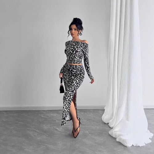 Dame Sportsligt Ensemble med asymmetrisk snit og Animal-Print Stilla