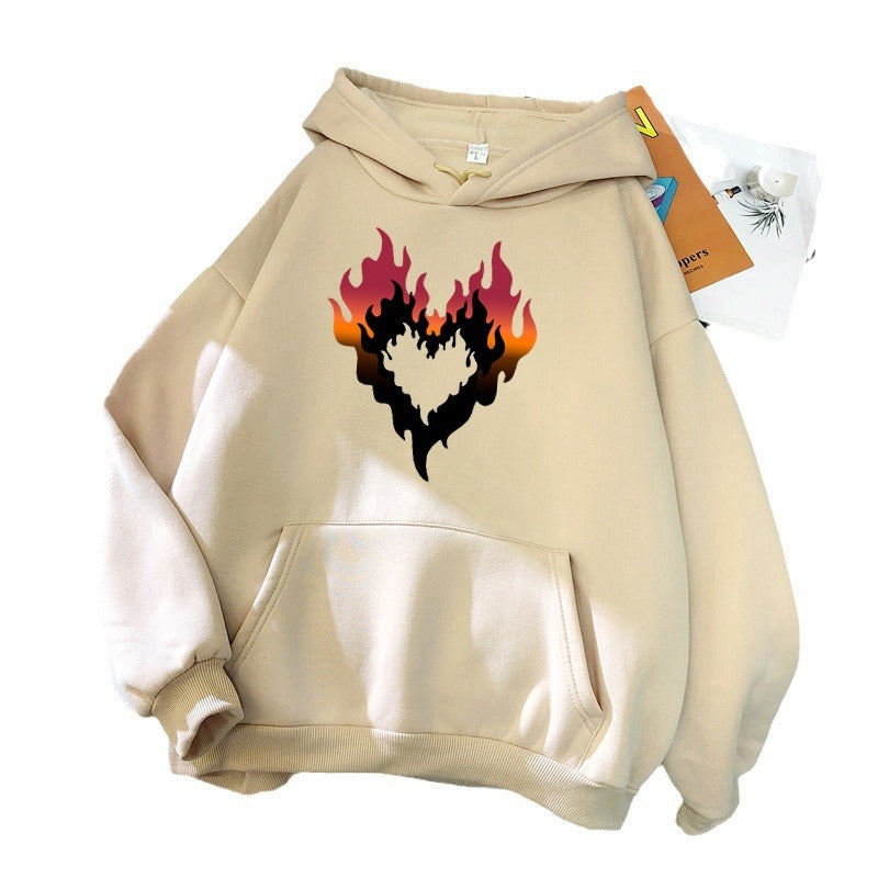 Kvinders hoodie med kreativ flammehjerte design Skovae