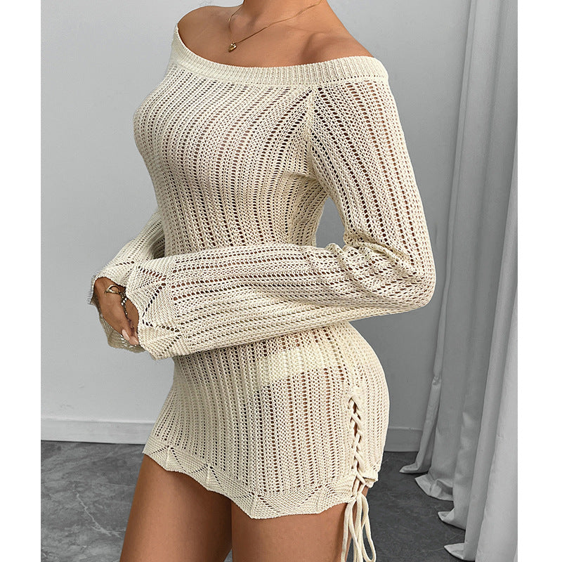 Dame strikkjole i moderne off-shoulder design med løse ærmer og draperinger Skovae