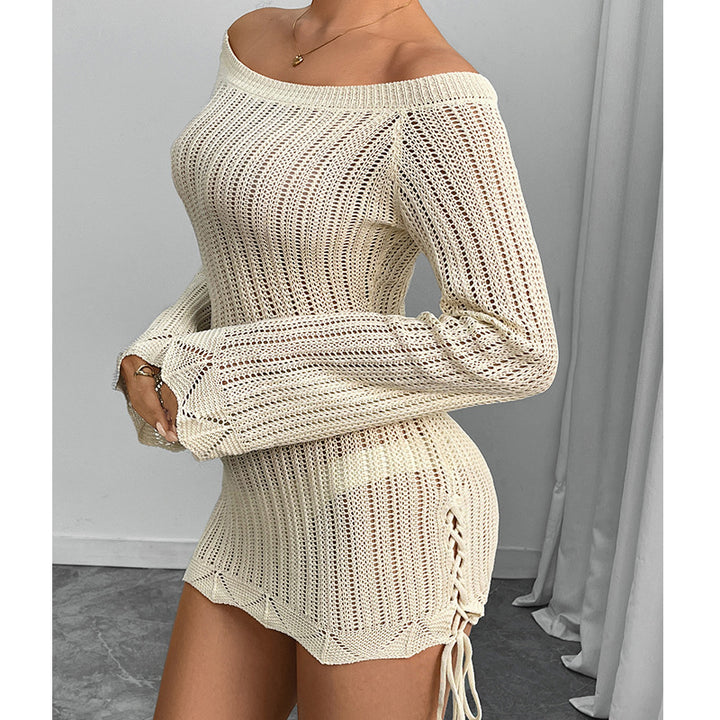Dame strikkjole i moderne off-shoulder design med løse ærmer og draperinger Skovae