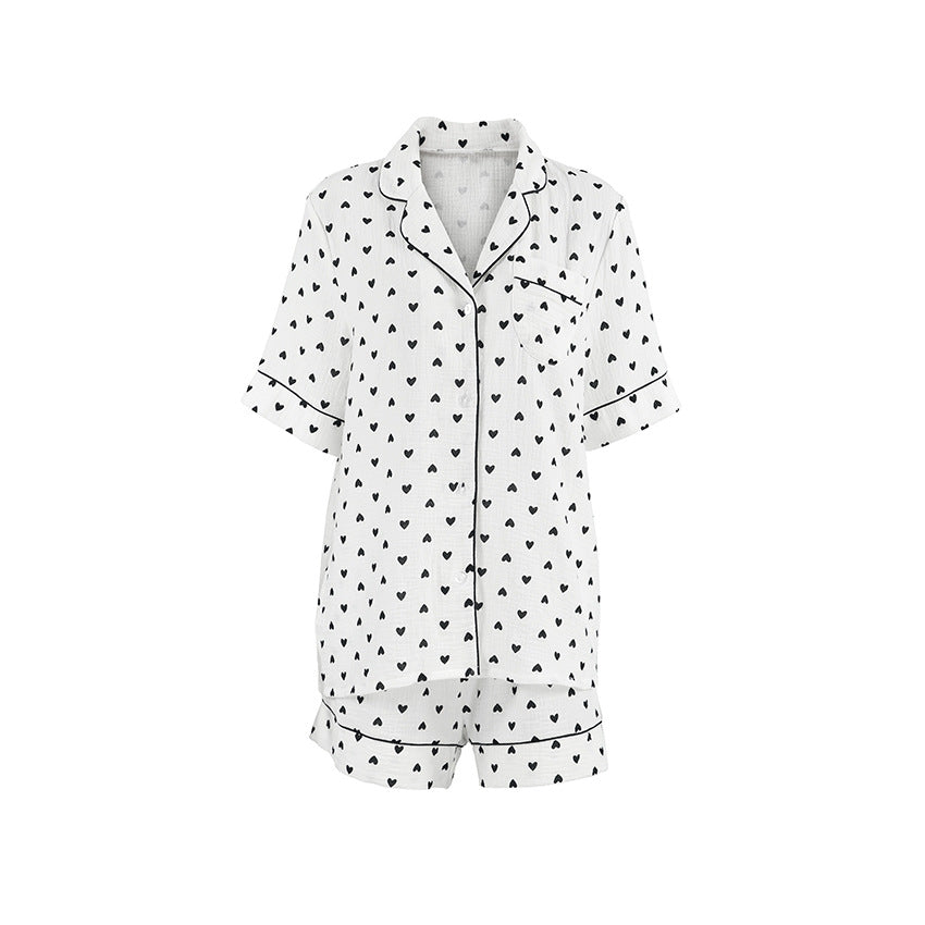 Dame kortærmet pyjamasæt med hjerteprint og elegant design Stilla