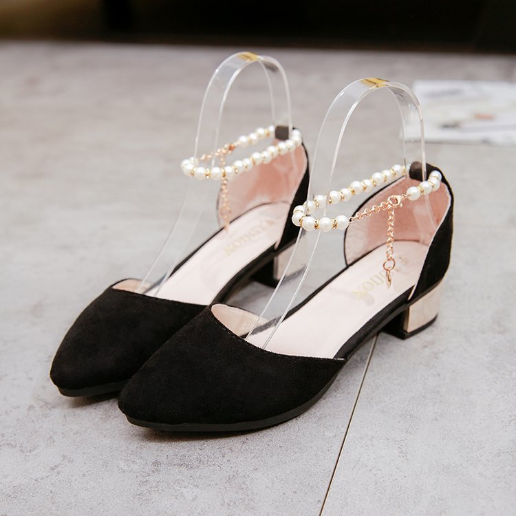 Damer Elegant skårede pumps med modemæssig hæl og perleprydet rem Stilla
