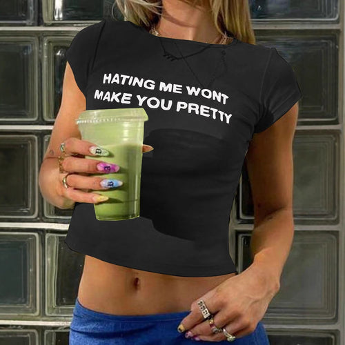 Dame Figursyet Crop-T-shirt med statement tekst Skovae