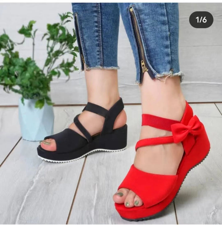 Dame Wedge-sandaler med elegant bueapplikation og skridsikker sål Skovae