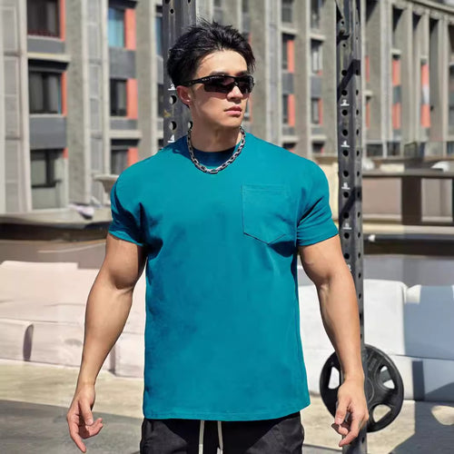 Herrer Fitness T-shirt med praktisk brystlomme-design og afslappet snit Stilla