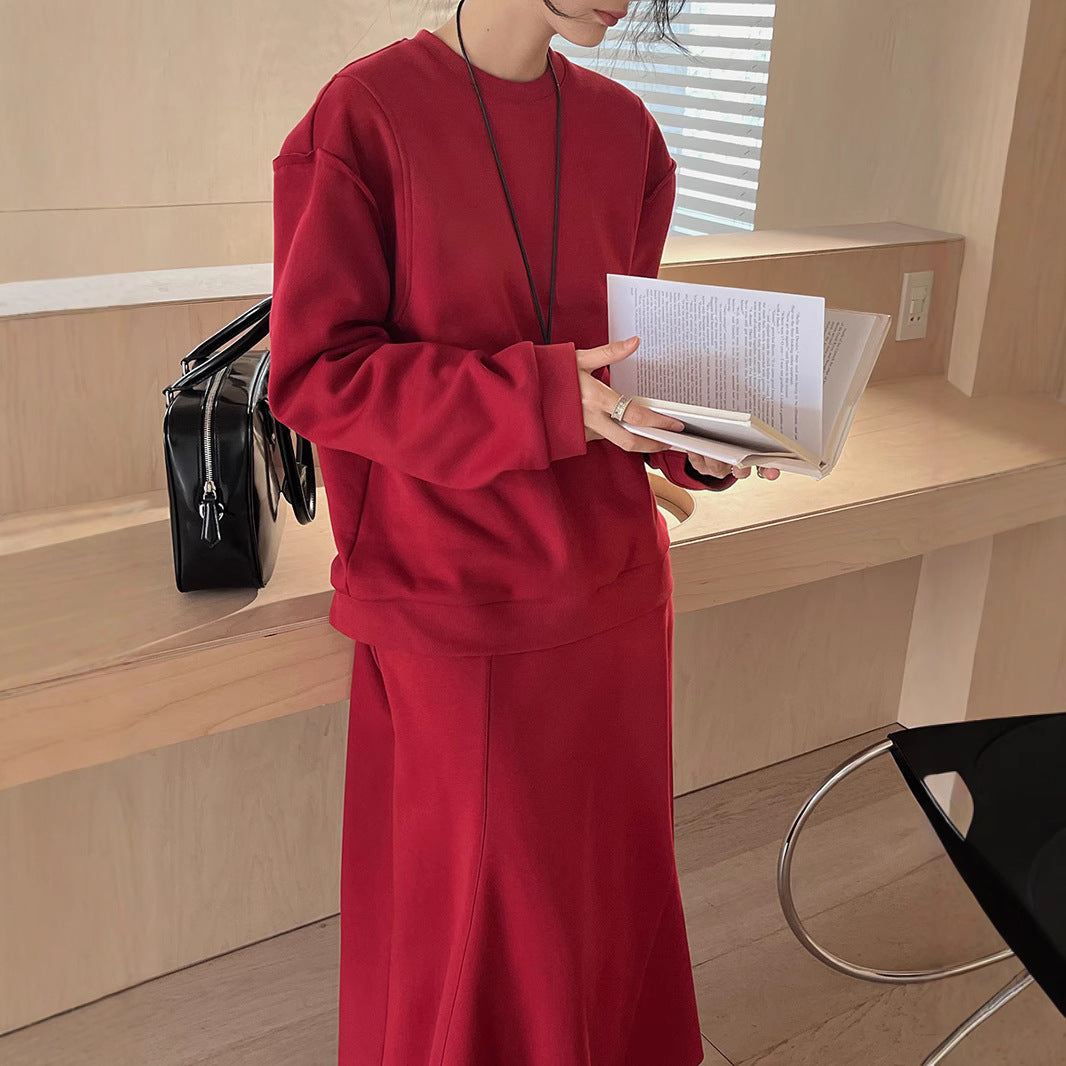 Dame sæt bestående af oversized sweatshirt og afslappet nederdel Stilla