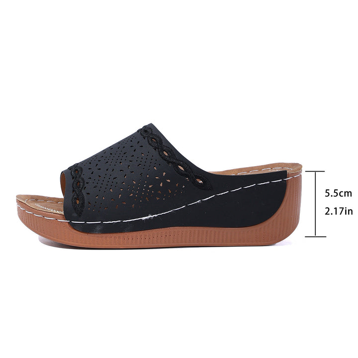 Dame Komfortable Clogs med åndbart overmateriale og elegante udsnit Stilla
