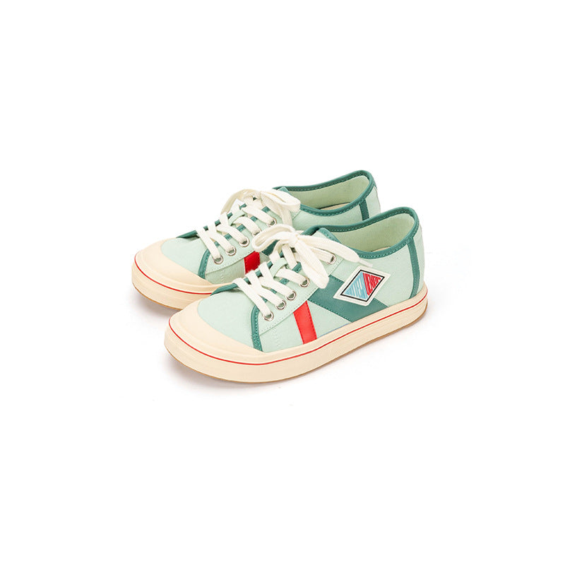 Dame Sneakers i afslappet retro-stil med unikt design og behagelig sål Stilla