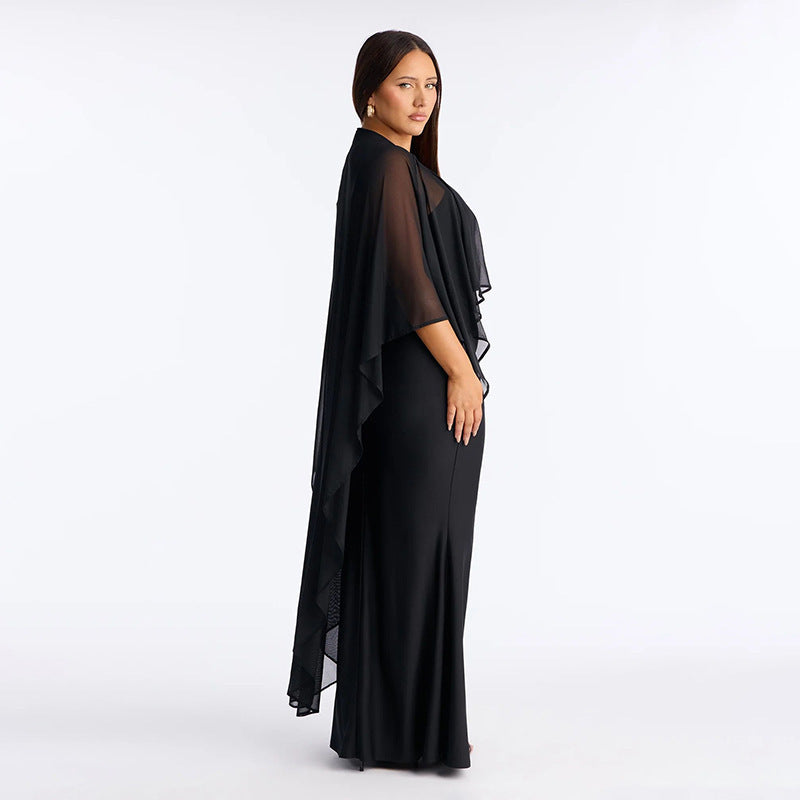 Damen Glamouröses Abendkleid mit fließendem Chiffonüberwurf und figurbetonter Silhouette Skovae