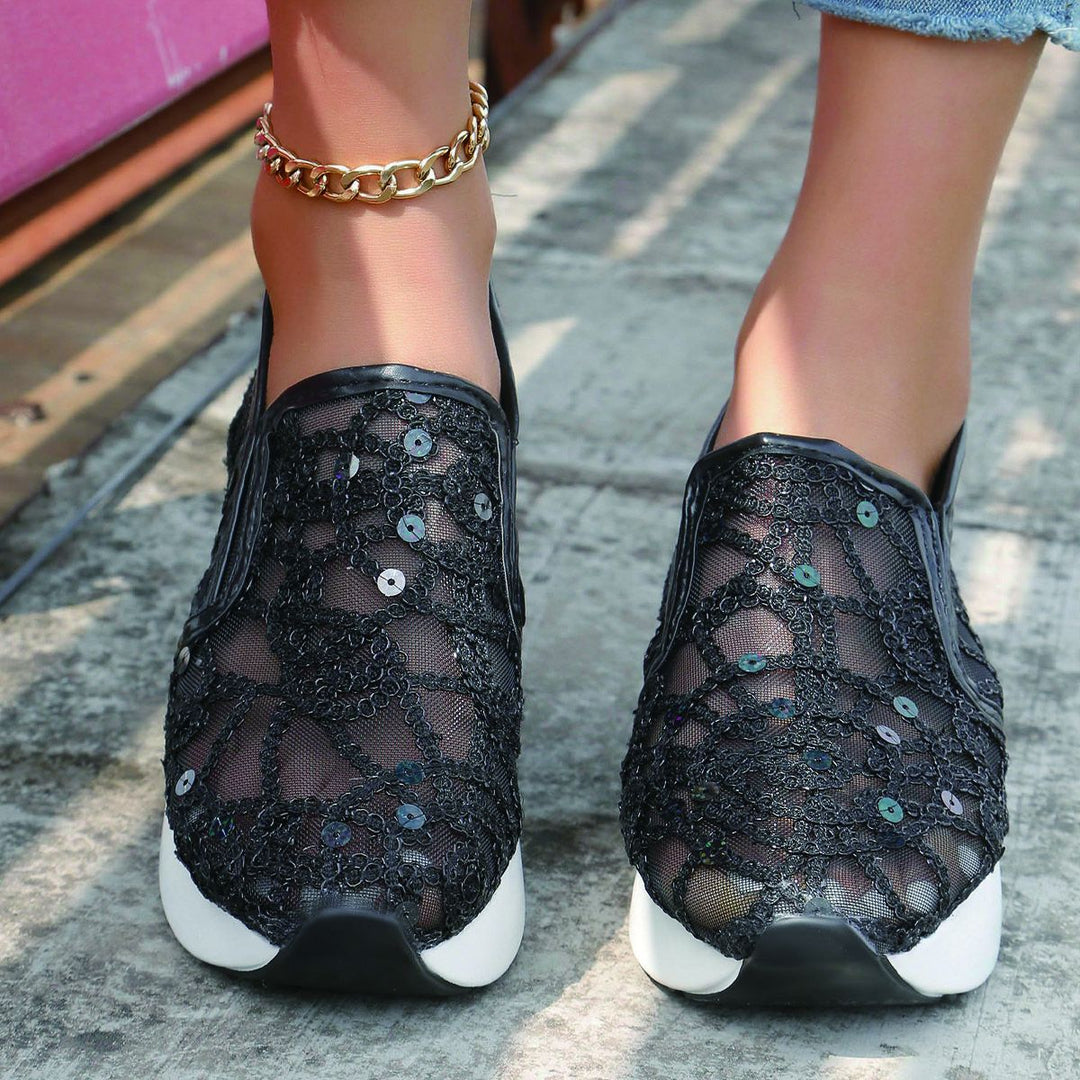 Dame Sporty Slip-On Sneakers med elegant spids og glimmer-accenter Stilla