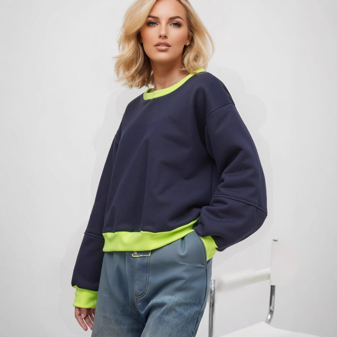 Kvinders afslappede sweatshirt med kontrasterende manchetter og moderne skæring Stilla