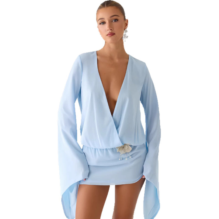 Kvindernes kimono kjole med flydende snit og elegant V-hals