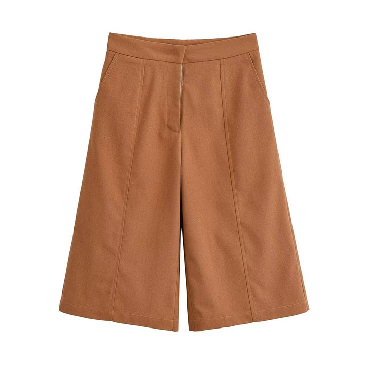 Dame brede Chino-shorts med elegant plissé og praktiske sidelommer Skovae