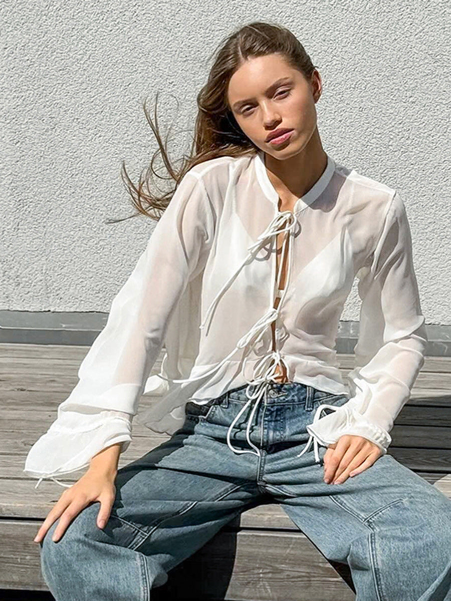 Dame afslappet chiffonbluse med justerbart snore-detalje og voluminøse ærmer Stilla