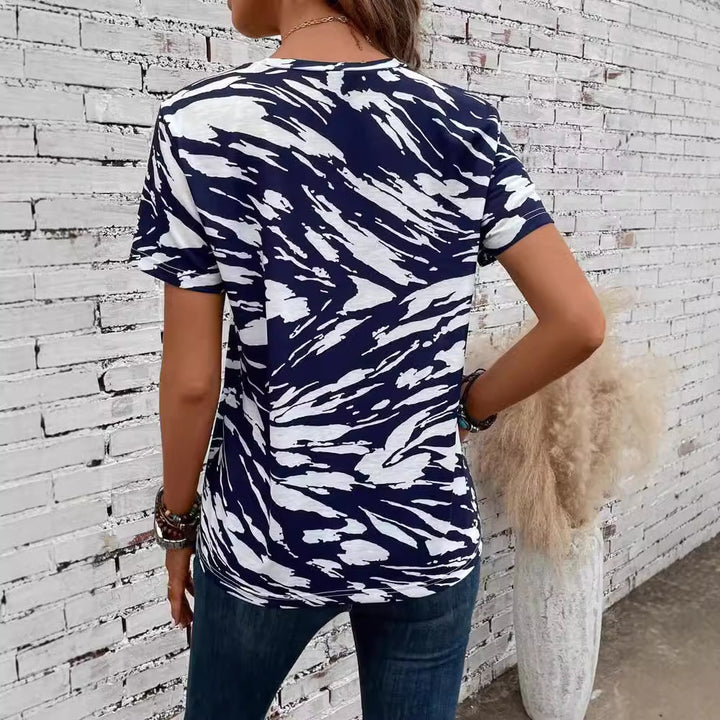 Dame T-shirt med flagprint og afslappet design Stilla