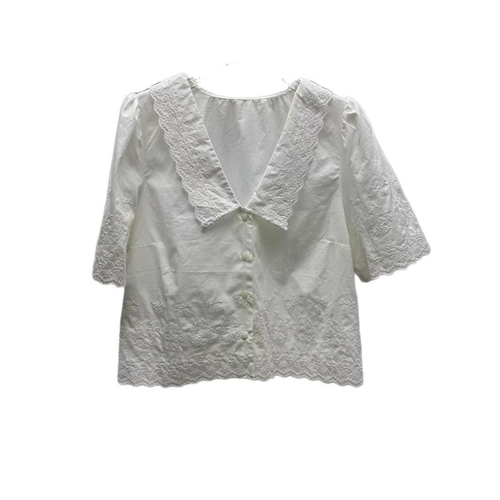 Damebluse med filigran blonde og elegant krave Stilla